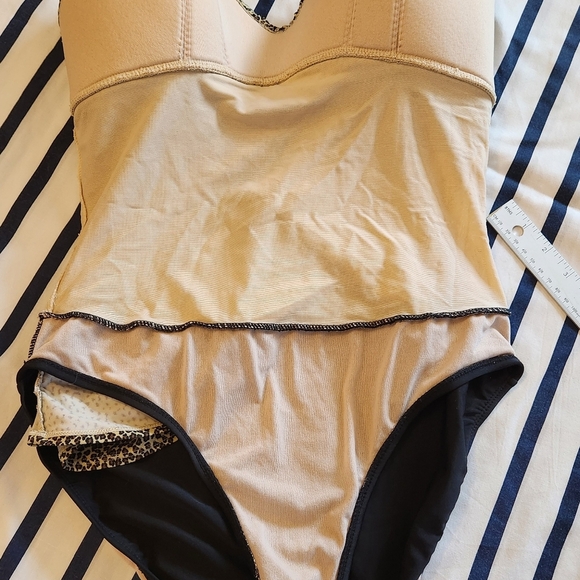 Old Navy Womens Medium Leopard Print Bathing Suit. Spaghetti Straps - Picture 11 of 13